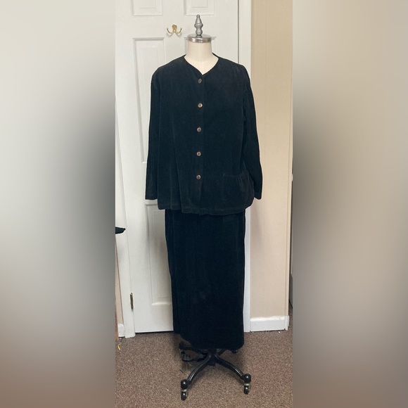 Black Corduroy Suit - Jacket & Skirt by Timbuktu- Sz 1- Sm/ M - Picture 1 of 6